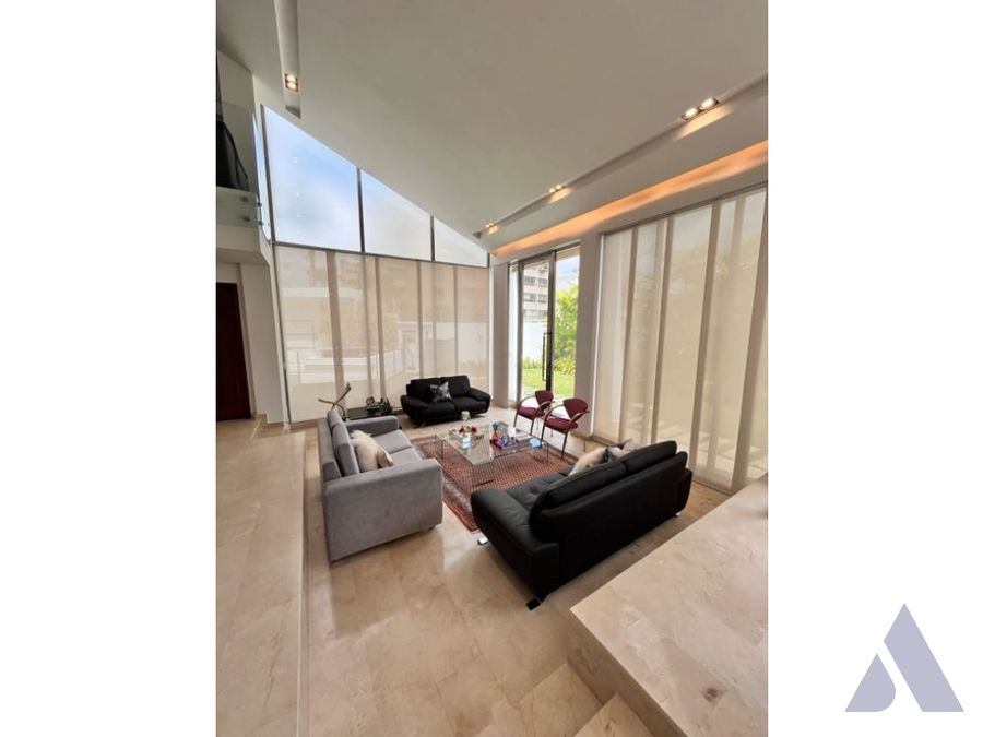 Se vende casa 365m2 Los Samanes 5725 2