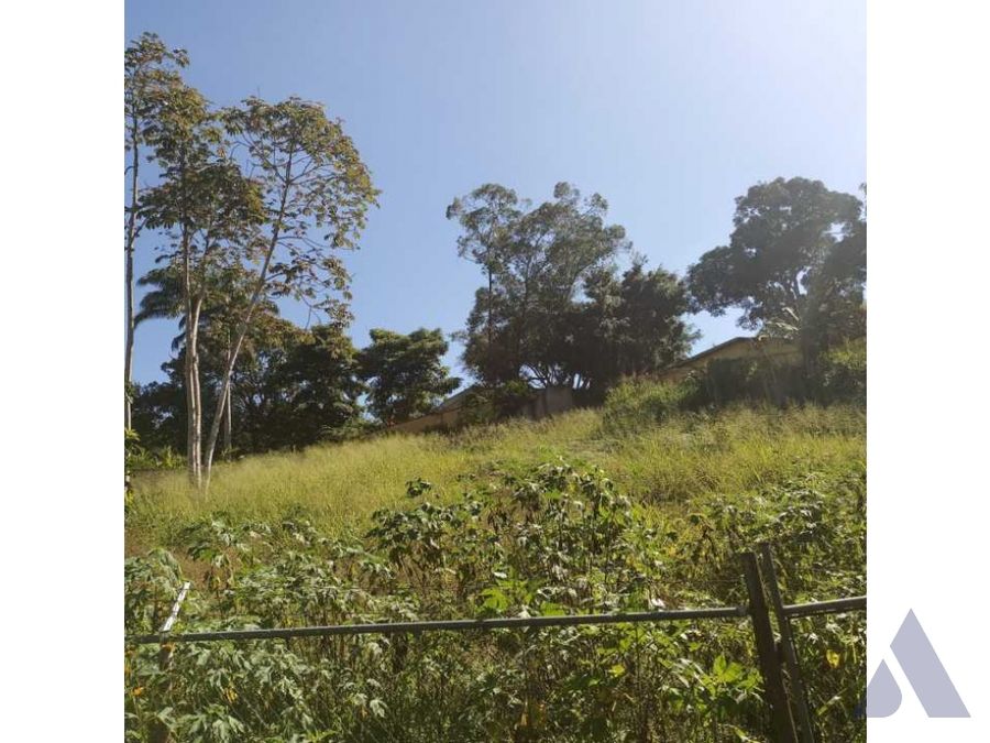 En venta terreno 2713m2 La Lagunita Country Club 8528 2