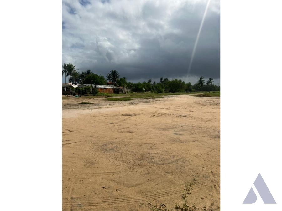 Vendo terreno 28.893m2 Playa Parguito 0636 3