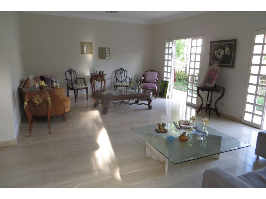 Se vende casa 565m2 Sebucán 3596 5