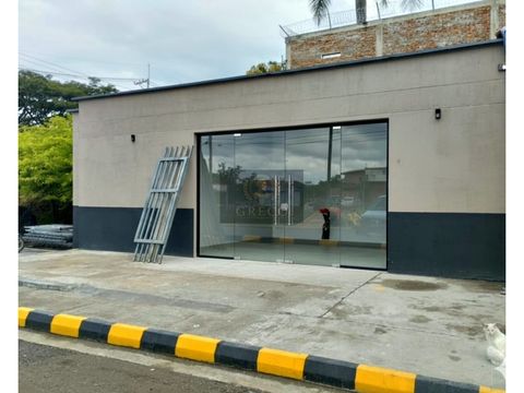 se renta local comercial en estacion de servicio cartago