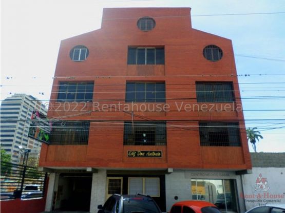 $$ Edel Vargas Renta House vende Oficina Céntrica Barqto #23-12960 $$