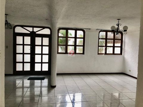 venta de townhouse en condominio zona 14