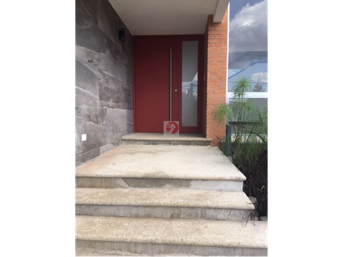 negociable venta de casa en residencial caes