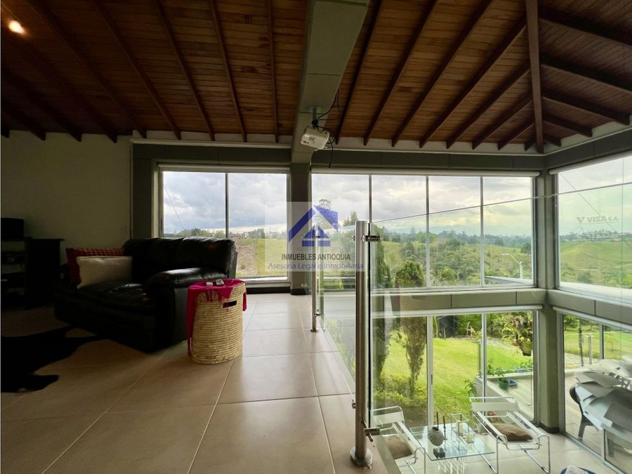 casa campestre moderna con vista panoramica y cancha de futbol mini
