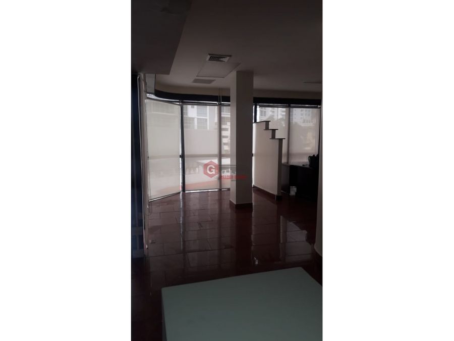 oficina torre bac avenida balboa negociable 70 m2