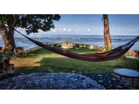 terreno titulado con piscina frente al mar portobelo 5500 m2