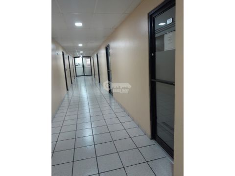 consultorio marbella royal center 32m2 con divisiones