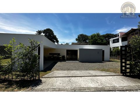 se vende casa campestre en cerritos pereira