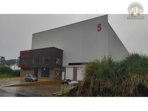 se vende bodega en cerritos pereira