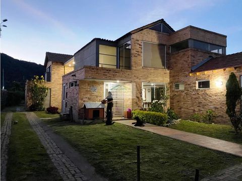 casa independiente venta 5 hab 300m2 lote 1000m2 fonqueta