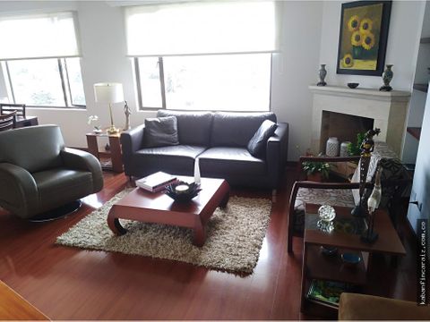 vendo apartamento en bogota edificio capilla antigua