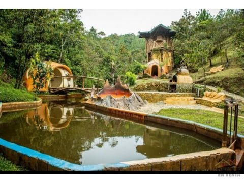 hermoso hotel ecologico sector santa rita guatape