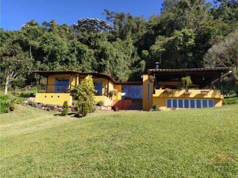 casa campestre en venta en la ceja vereda el ochuval