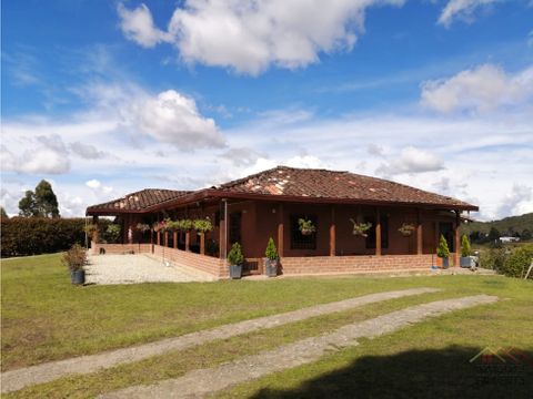 finca en venta de 20500 m2 por 2600000000 m2 san vicente