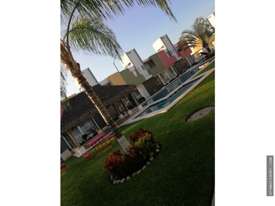 CASA EN  RESIDENCIAL LOS ALMENDROS