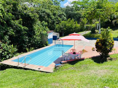 finca en san jeronimo antioquia 1600 m2piscinacasa 200m2