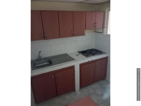 arriendo apartamento en los cedros