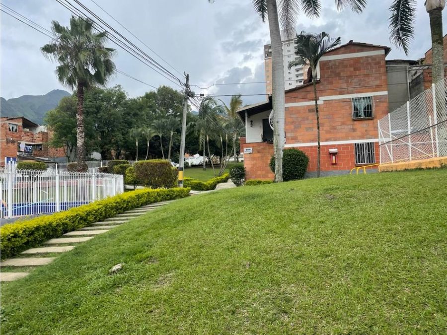 venta de casa en unidad cerrada en copacabana antioquia