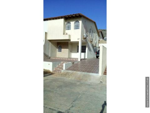 manantial town house los robles venta