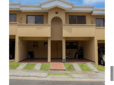 casa de 5 habitaciones en condominio lagunilla