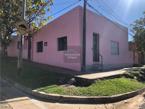 casa en manuel oribe no 950 esq paraguay