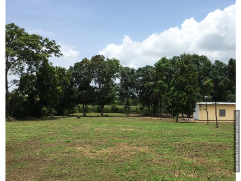 vende casa finca via al sabanal terreno de 4650 metros2