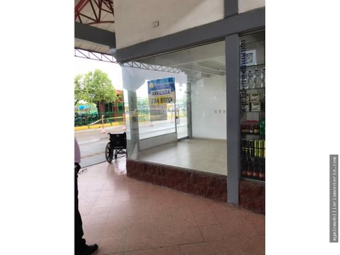 vende local esquinero en la terminal de transp de monteria