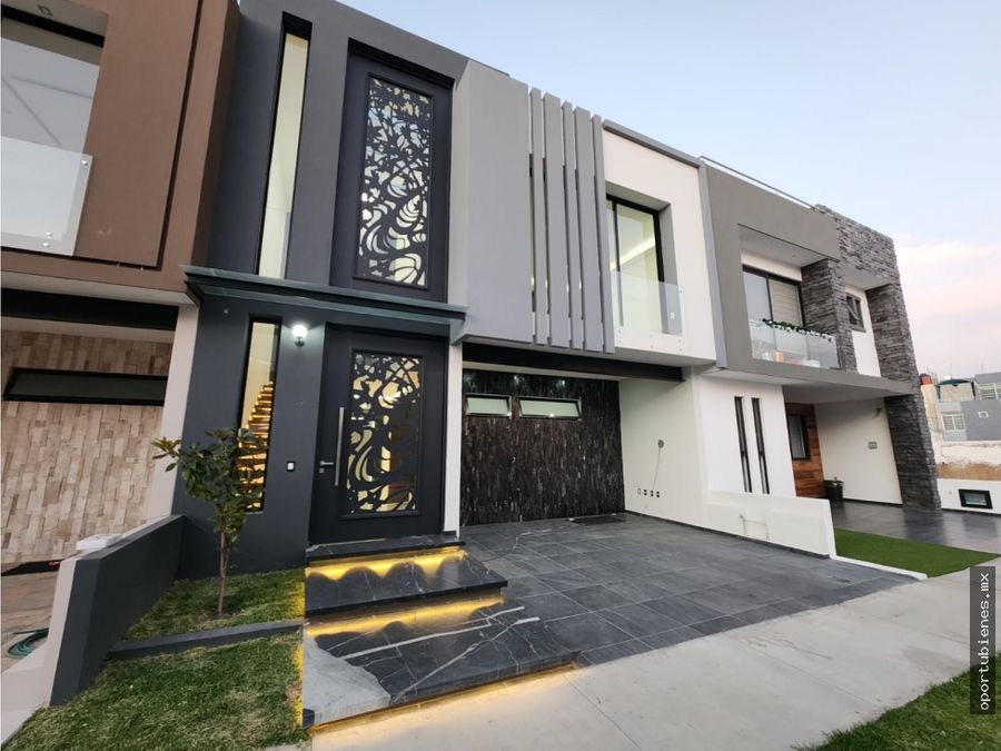 CASA 41-G LA CIMA ZAPOPAN, CON AMPLIOS ESPACIOS Y ACBADOS DE LUJO -  $6,800,000 MXN