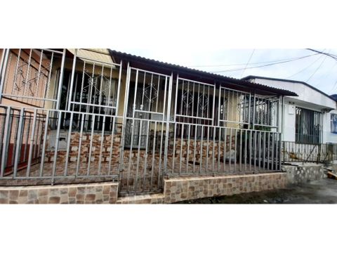 venta de casa en el barrio los quindos