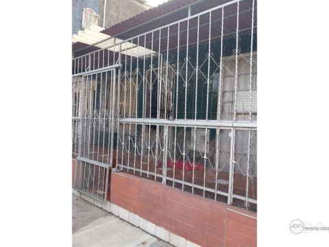 venta de casa en el barrio la adiela