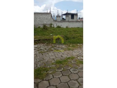 terreno plano de 150 m2 en otavalo