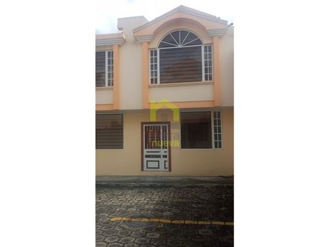 casa en conjunto en otavalo