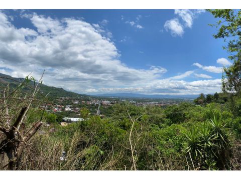 propiedad de 1907 m2 ubicada en alto de las palomas