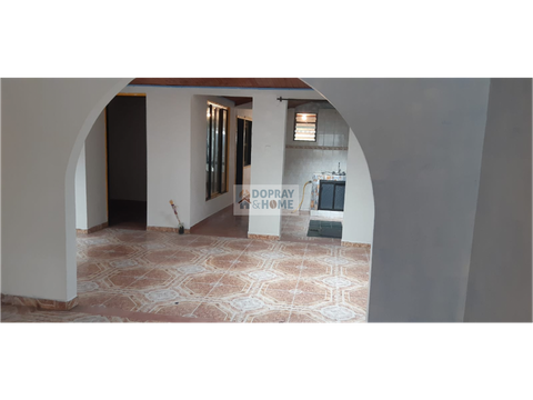 se vende muy buena casa en circasia central