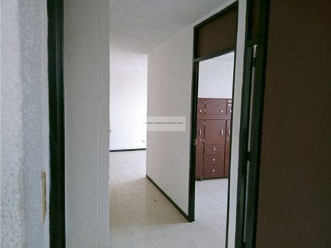 venta apto 5o piso brisas de los alamos norte de cali