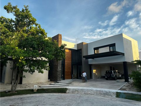 venta de casa en yucatan country club 3 recamaras