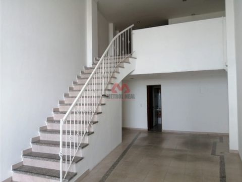 cartagena arriendo amplio local duplex marbella