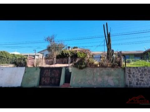 se vende linda casa en playa ancha
