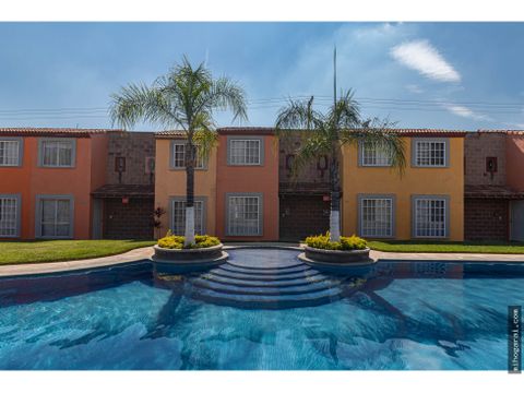 casa en venta con cocina equipada y alberca en morelos