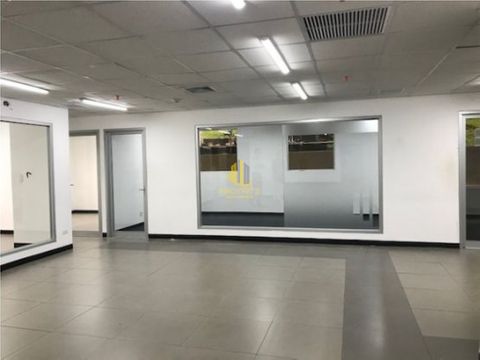 venta de oficina remodelada 239 m2 multipark guachipelin escazu