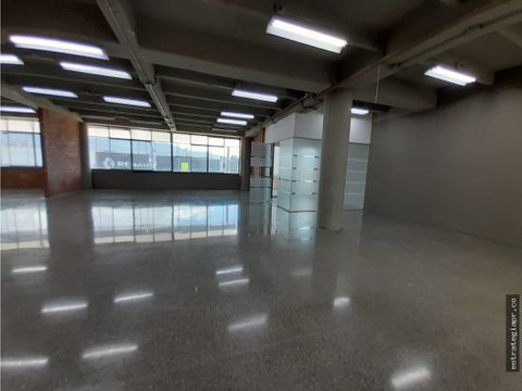 arriendo de oficina en guayabal medellin