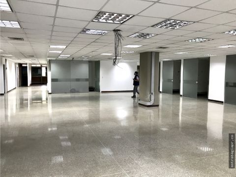 arriendo de oficina en la aguacatala medellin