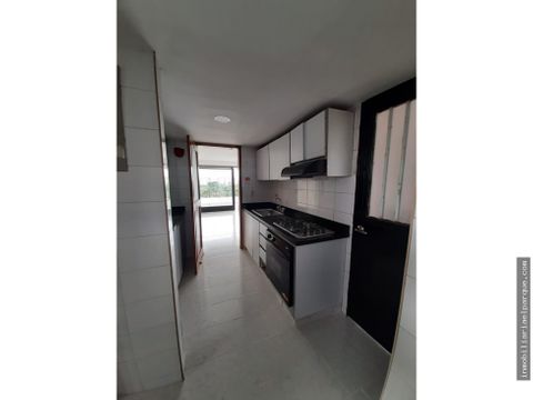 se vende o se arrienda apartamento en conjunto la zarzuela