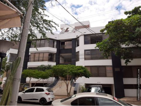 se vende lindo apartamento en edificio andurine