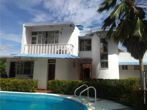 se vende casa quinta en ricaurte