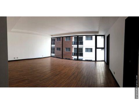 vendo apartamento en zona 15 nivel medio