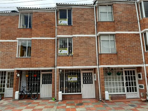 casa en arriendo portales del norte bogota