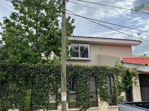 se vende vivienda amplia en la colonia modeo