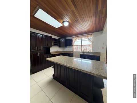 venta de casa de un piso en la pacifica en san francisco de dos rios